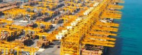 WATCH: Giant Crane Collapses After Being Hit by Ship at Jebel Ali