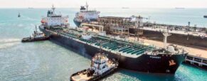 Sanctioned Tanker Reaches Venezuela After Being Tracked by US Destroyer