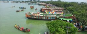 পর্যটক টানতে ছাড়ের ছড়াছড়ি, নির্বাচন ঘিরে আশা-নিরাশা