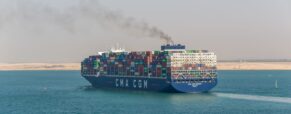 Bulk carrier successfully refloated after grounding in Suez Canal