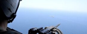 Gunboat diplomacy returns to Hormuz